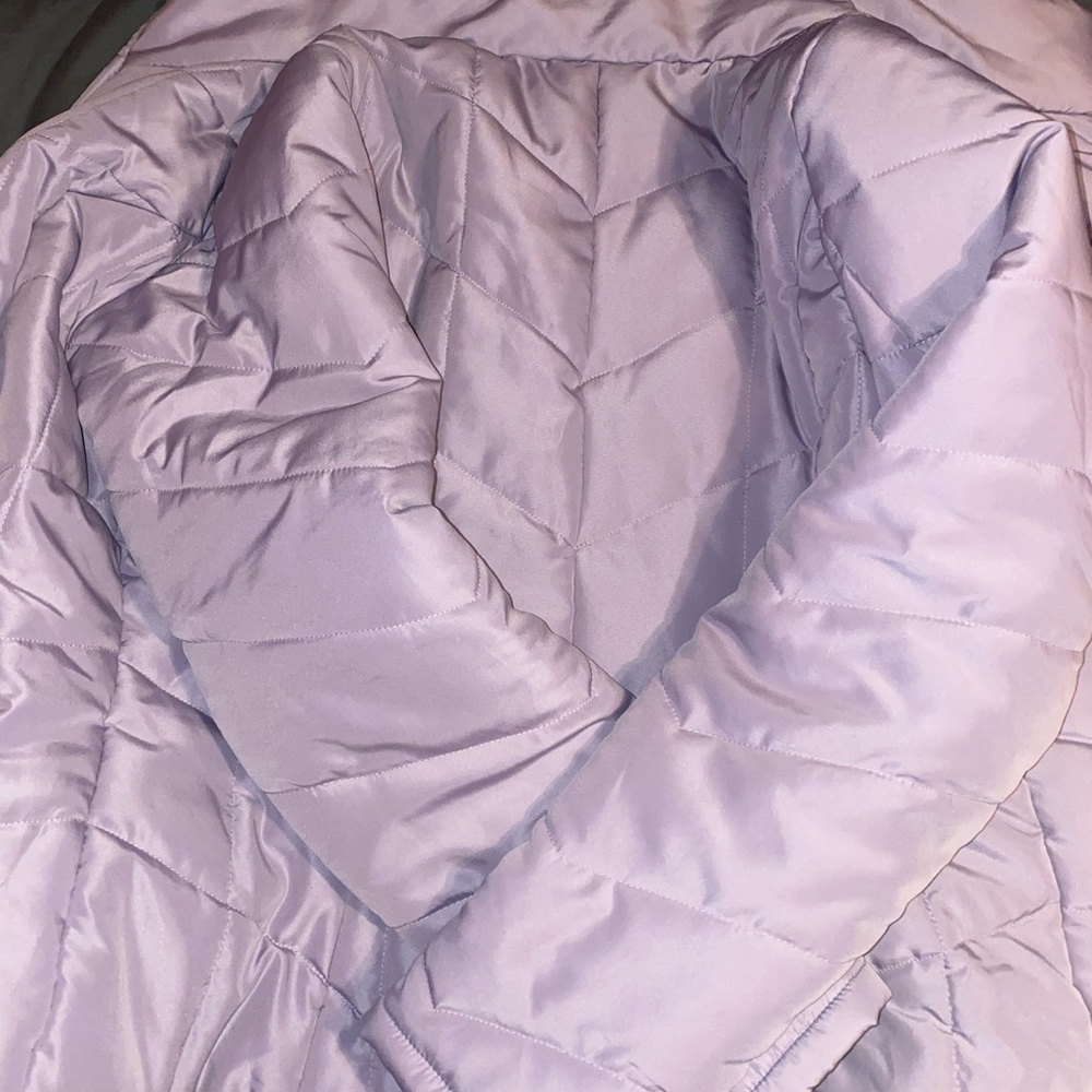 Woman’s coat - Picture 3 of 10